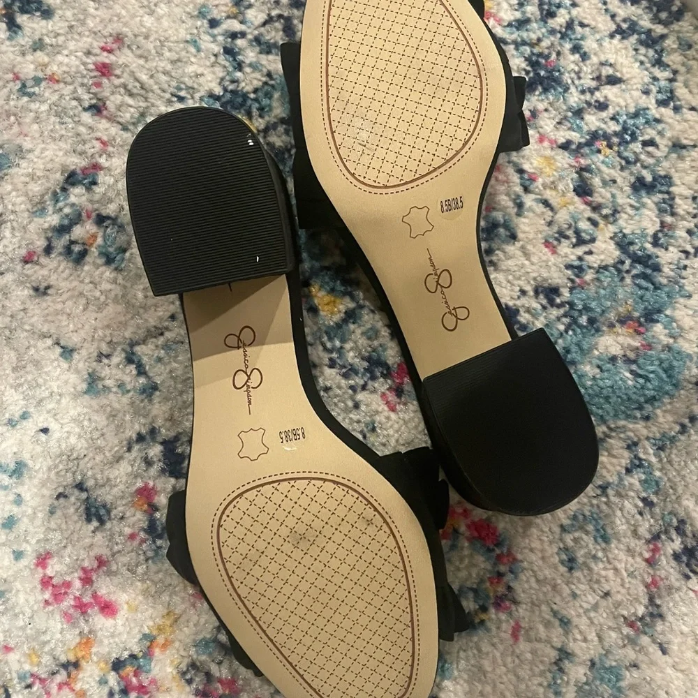 Velvet block heel - Picture 2 of 2